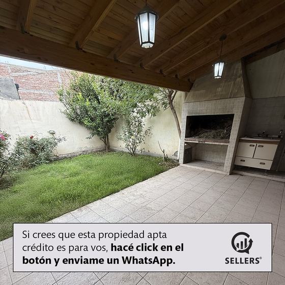 Tercera slide: llamada a la acción a WhatsApp